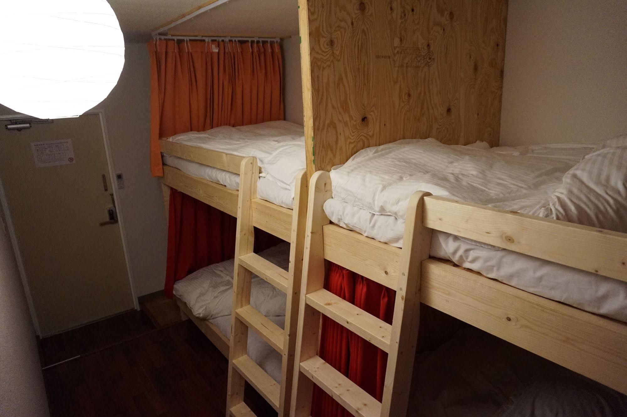 Uni Hostel Осака Экстерьер фото