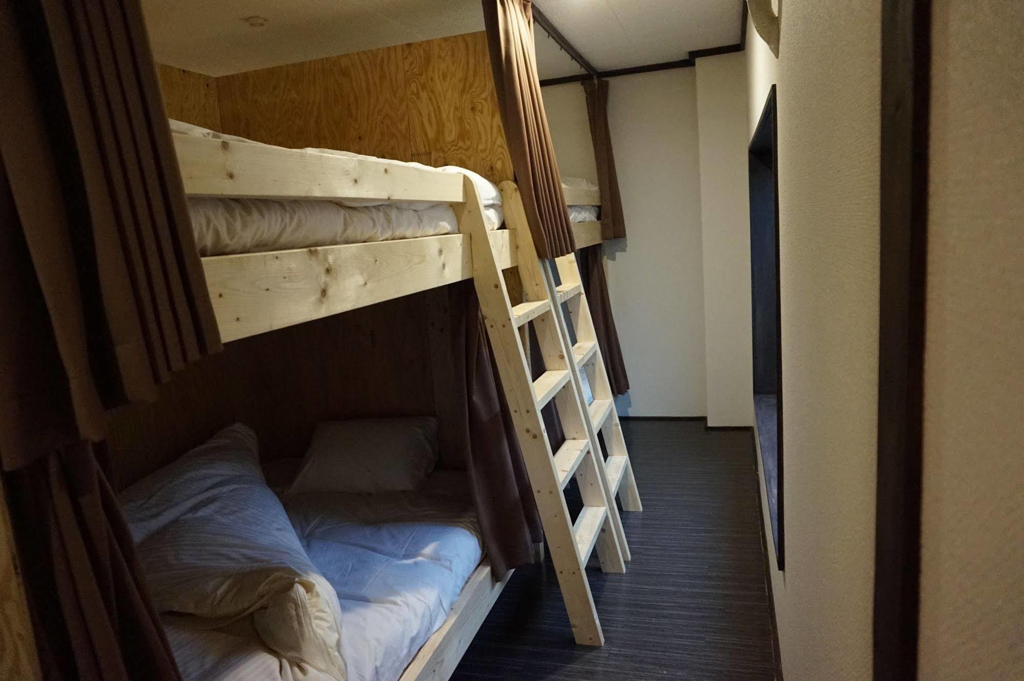Uni Hostel Осака Экстерьер фото