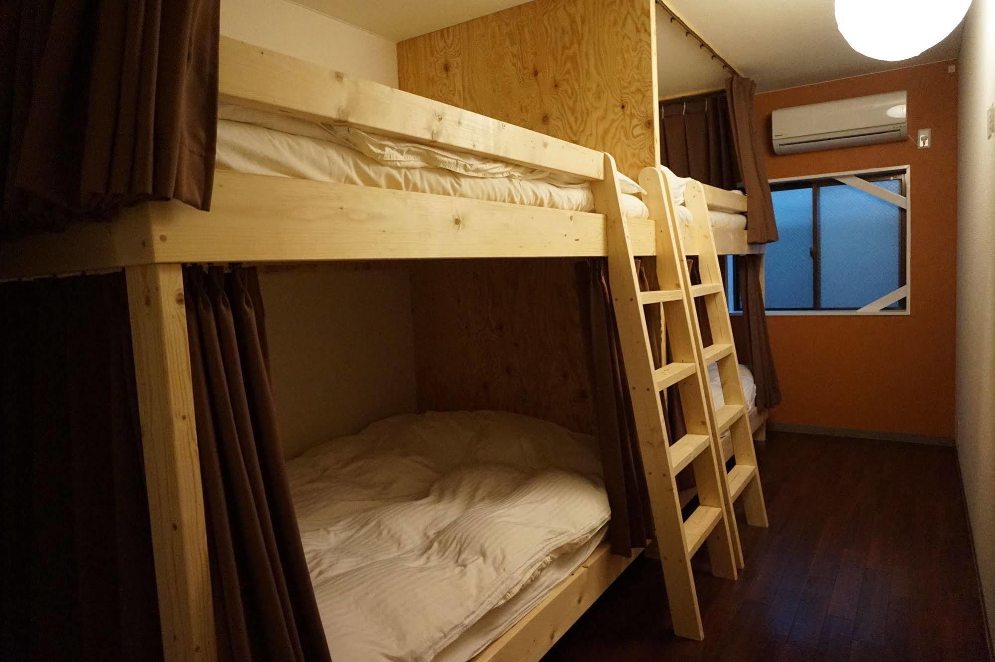 Uni Hostel Осака Экстерьер фото