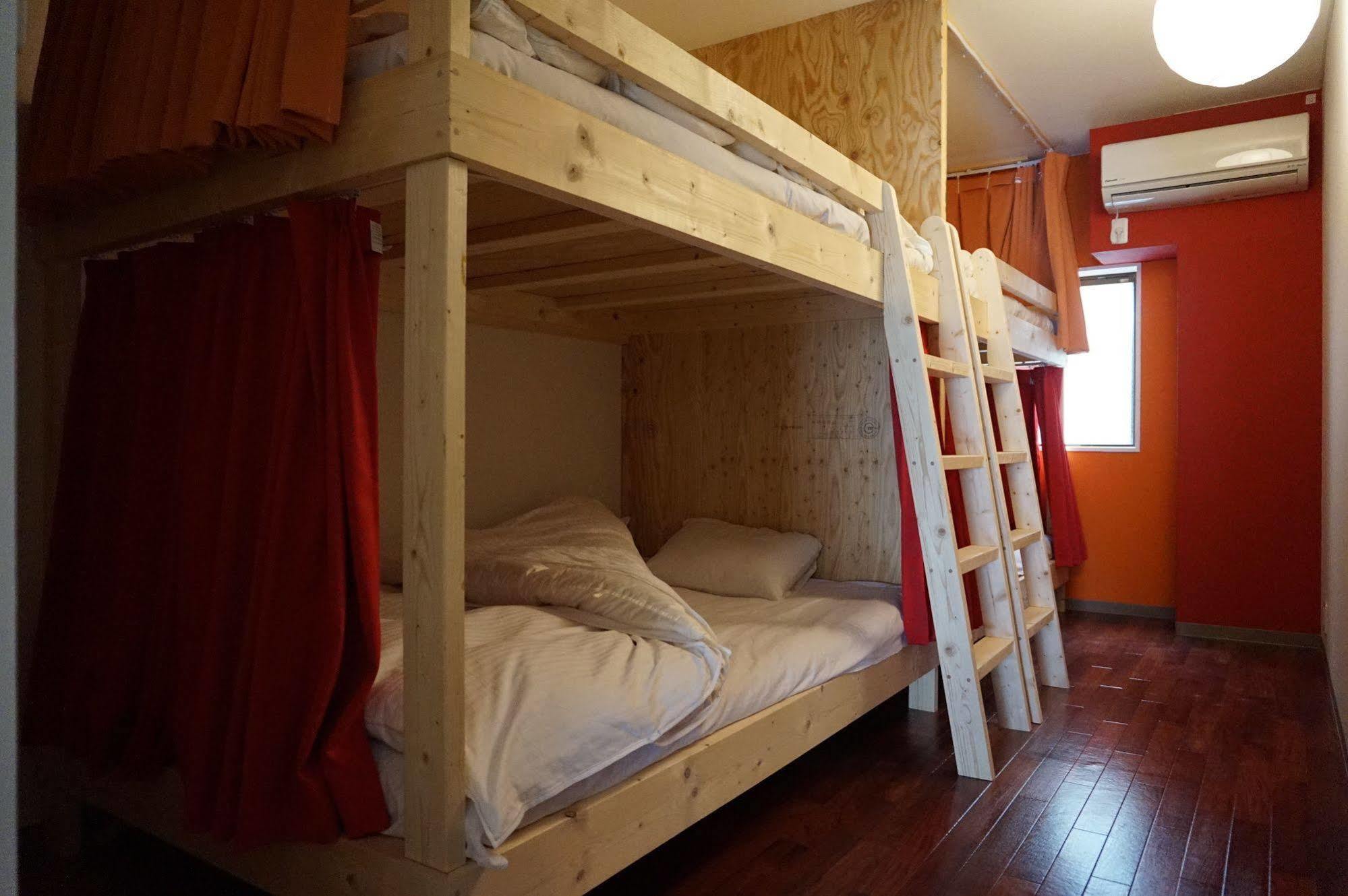 Uni Hostel Осака Экстерьер фото