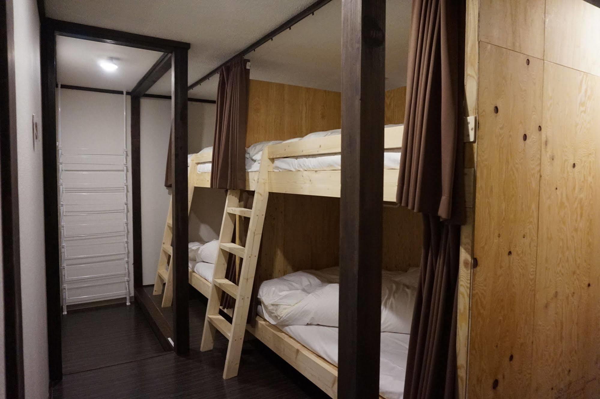 Uni Hostel Осака Экстерьер фото